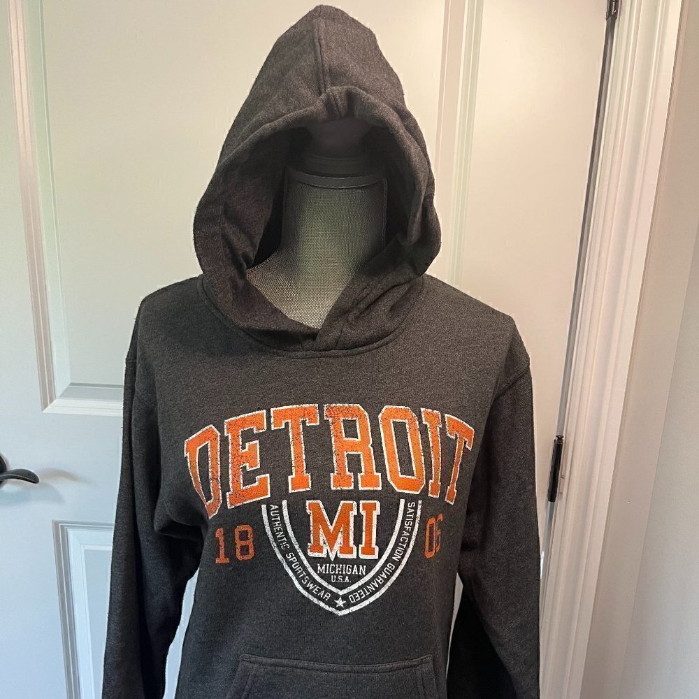 Point Sportswear Gray DETROIT Hoodie Size S EUC